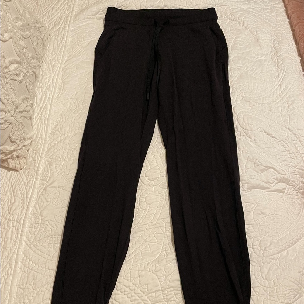LULULEMON JOGGERS